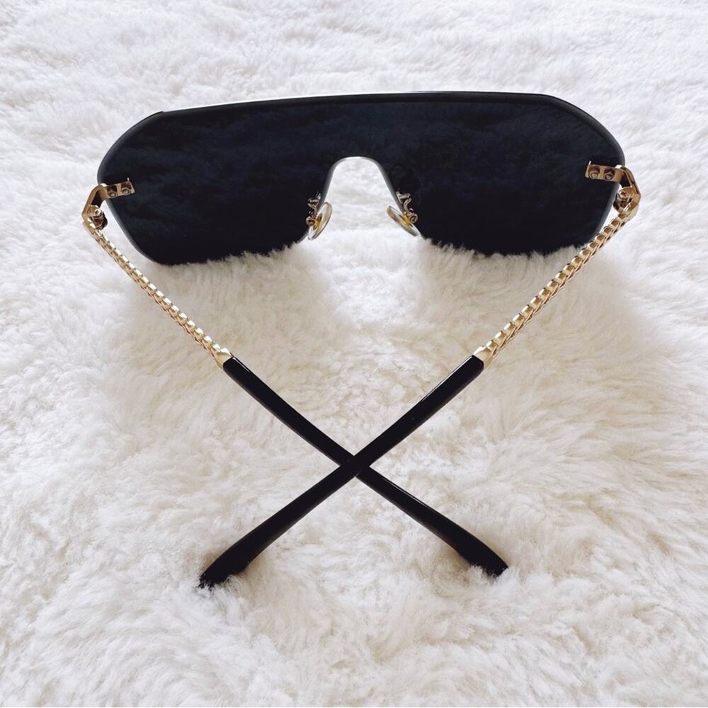 Piper Black Single-Lens Sunglasses - Picture 9 of 10